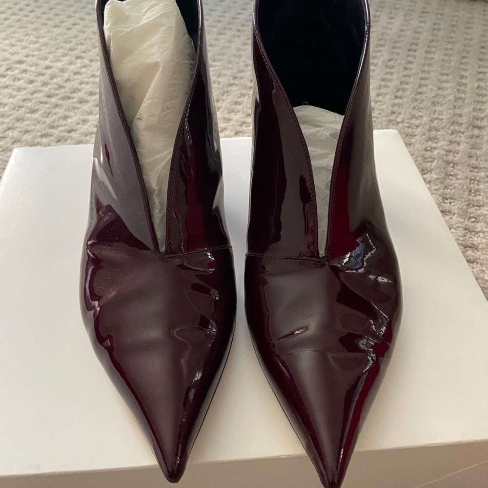 Celine V Neck Ankle Boot size 36, burgundy patent